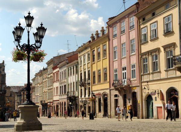 Romantic Apartment On Rynok Square With Air-Conditioning 리비프 외부 사진